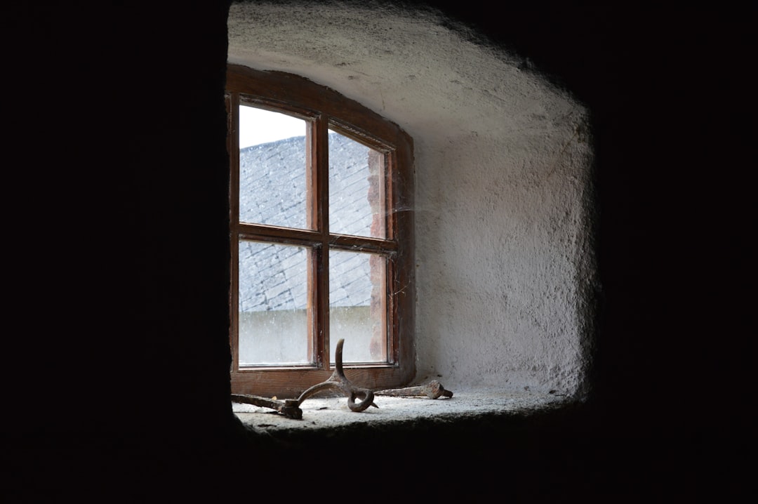 Hoe dak isoleren van binnenuit zorgt voor een warm huis
